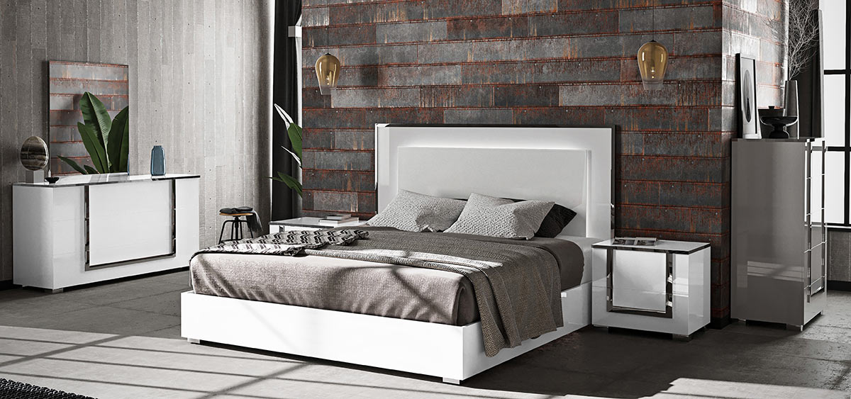 Italian white lacquer bedroom set